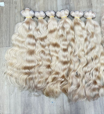 613 Blonde 3 Bundles with closure 4x4